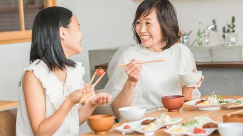 食事の時間が健康に与える影響｜理想的なタイミングと調整のコツを解説！ 